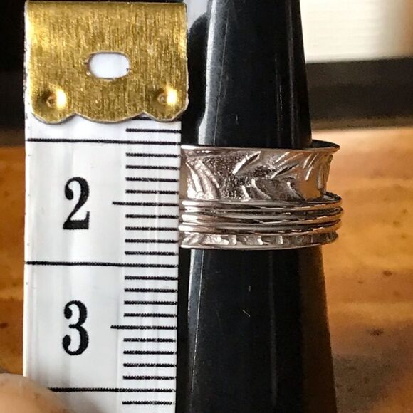 Sterling Silver Spinning Band Ring - Picture 5 of 7